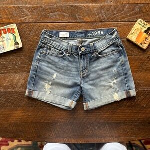 Women’s distressed Jean Shorts